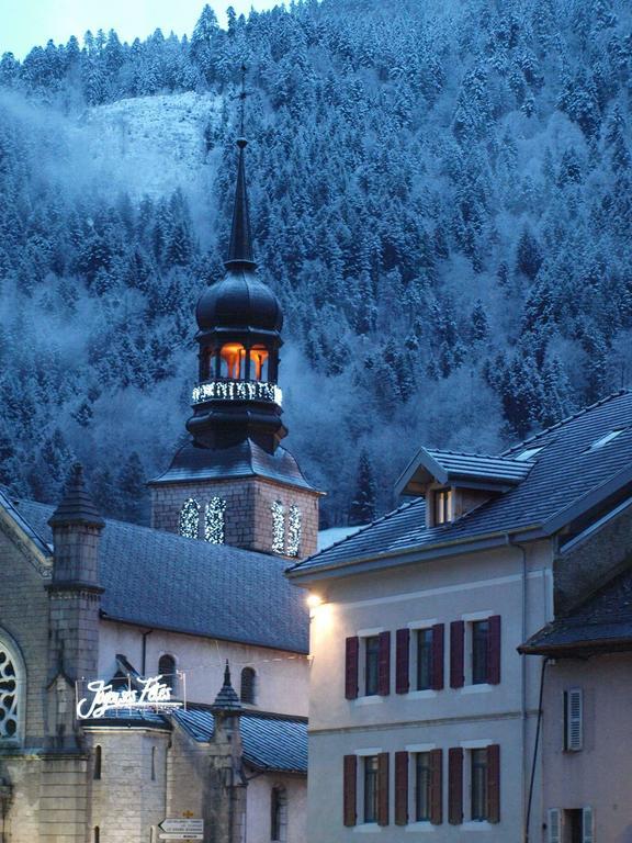 Hotel Du Midi Thônes Eksteriør bilde
